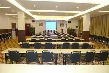 Zhengzhou Youna Hotel Huaihe Road Εξωτερικό φωτογραφία